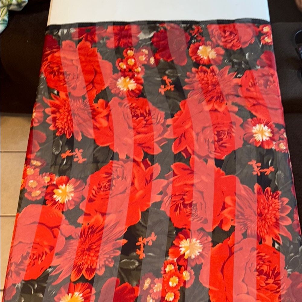Pashmina Red and Black Floral Scarf